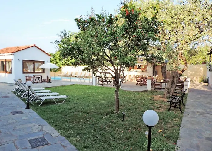 Hotel de apartamente Dafni 4*